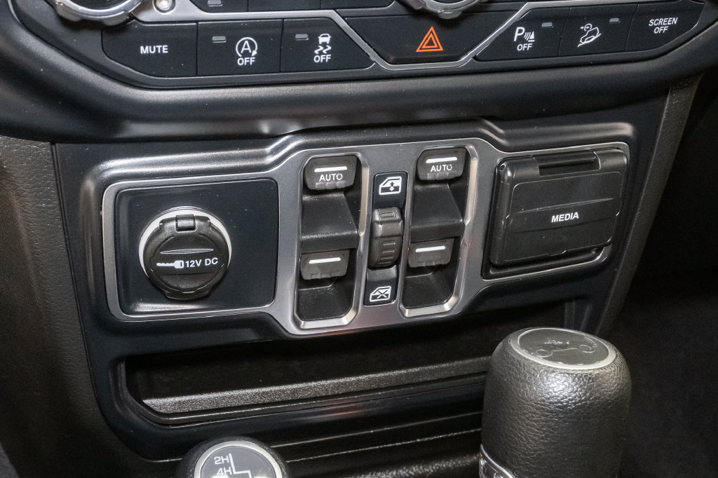 Used 2019 Jeep Wrangler Unlimited Sport S AWD/4WD image 21