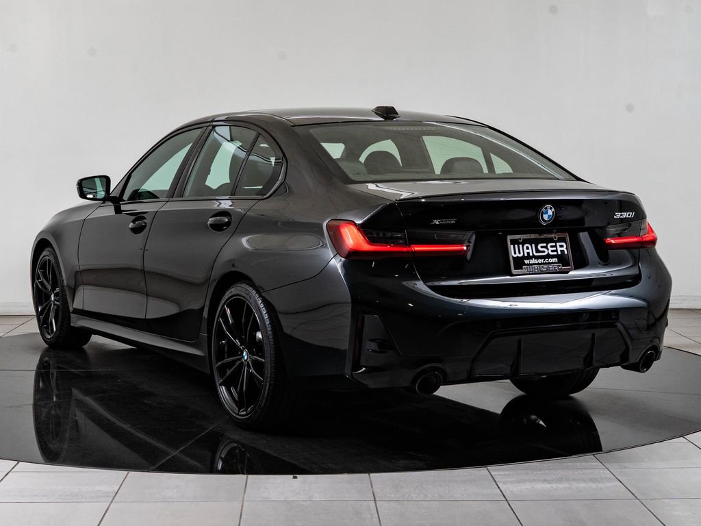 Used 2023 BMW 330i xDrive Sedan w/ M Sport Package image 6