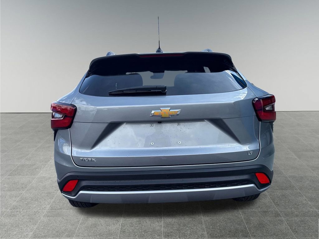 New 2026 Chevrolet Trax LT w/ Driver Confidence Package image 4