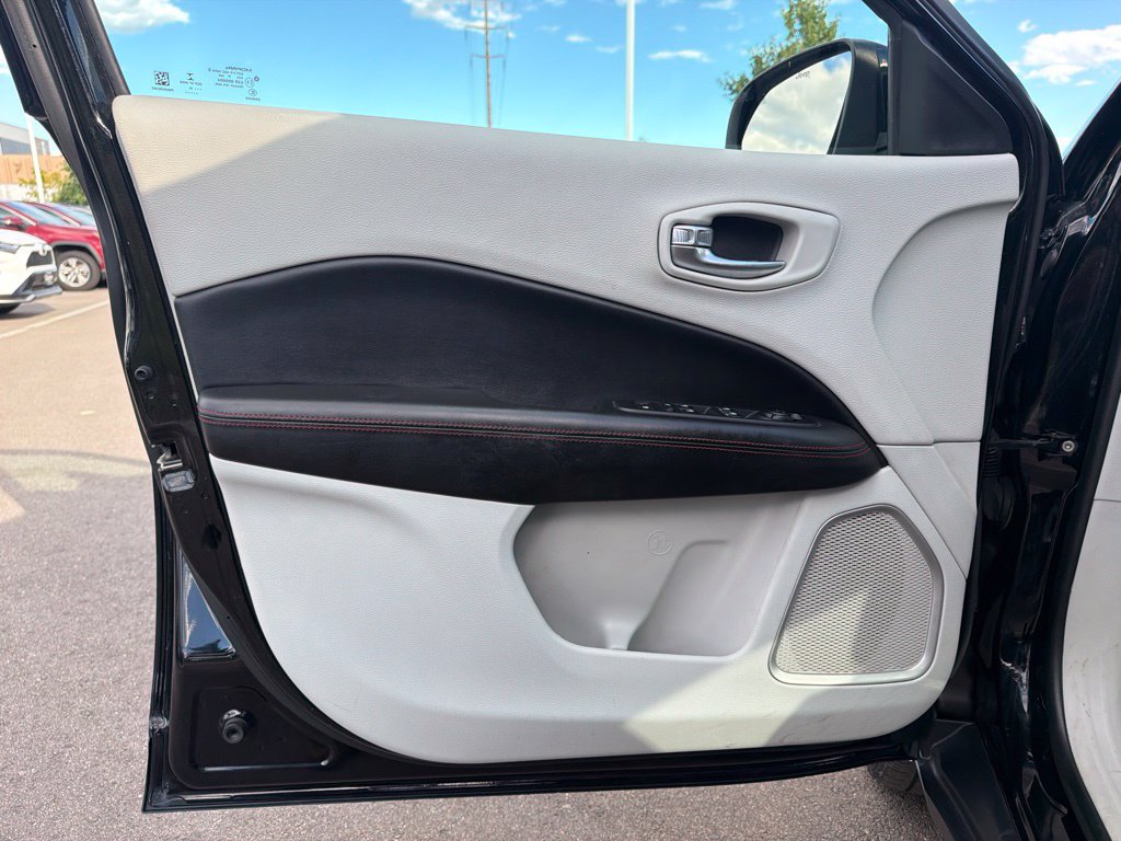 Used 2019 Jeep Compass Limited w/ Safety & Security Group AWD/4WD image 23