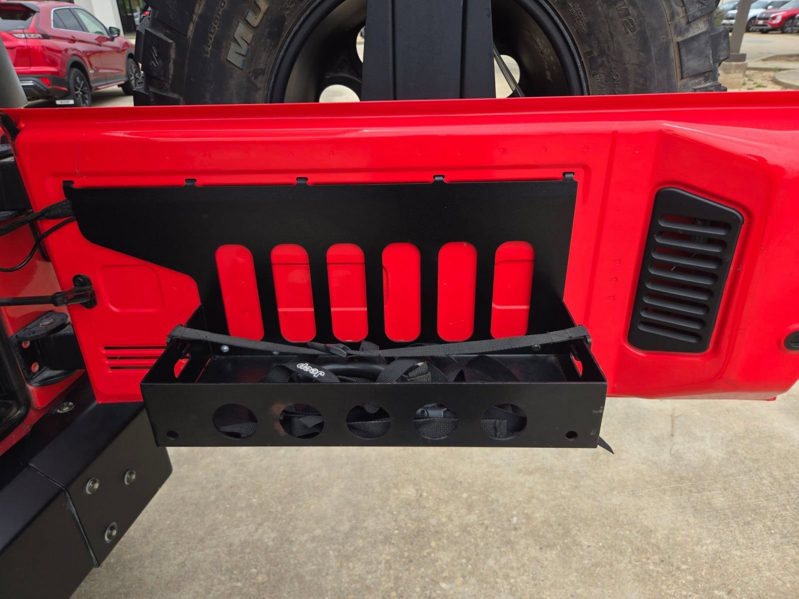 Used 2013 Jeep Wrangler Unlimited Rubicon w/ Connectivity Group AWD/4WD image 22