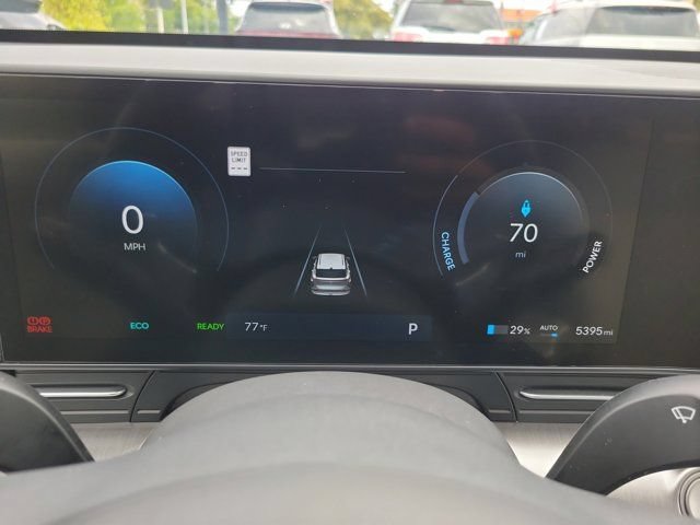 Certified 2025 Hyundai Kona Electric SEL FWD image 22