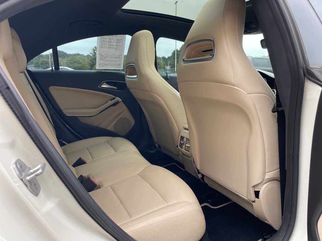Used 2018 Mercedes-Benz CLA 250 image 17