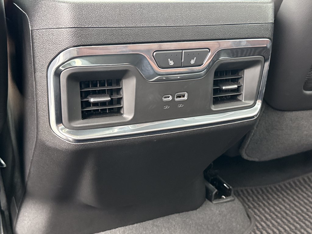 Certified 2026 GMC Sierra 2500 Denali Ultimate AWD/4WD image 11