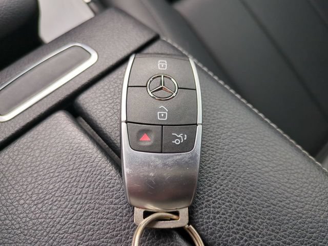 Used 2020 Mercedes-Benz GLB 250 4MATIC image 37
