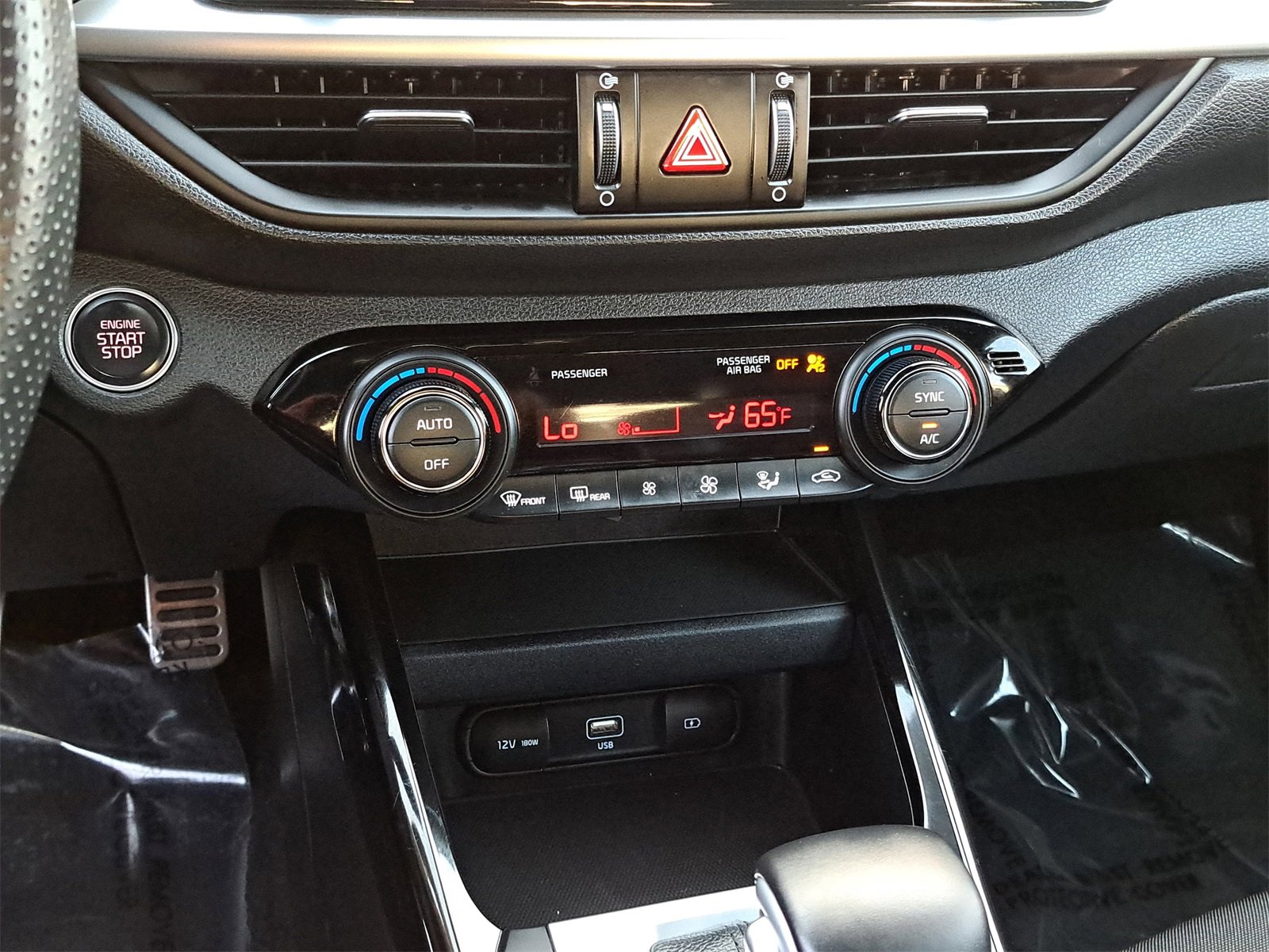 Certified 2023 Kia Forte GT-Line image 24