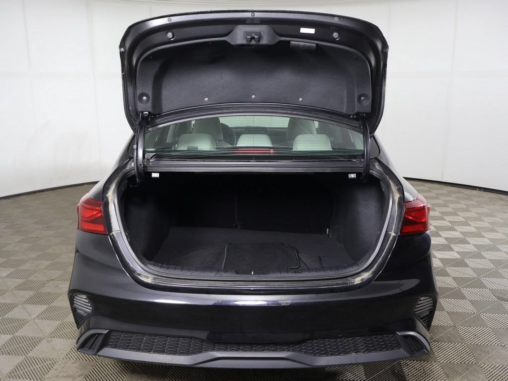 Used 2023 Kia Forte LXS FWD image 13