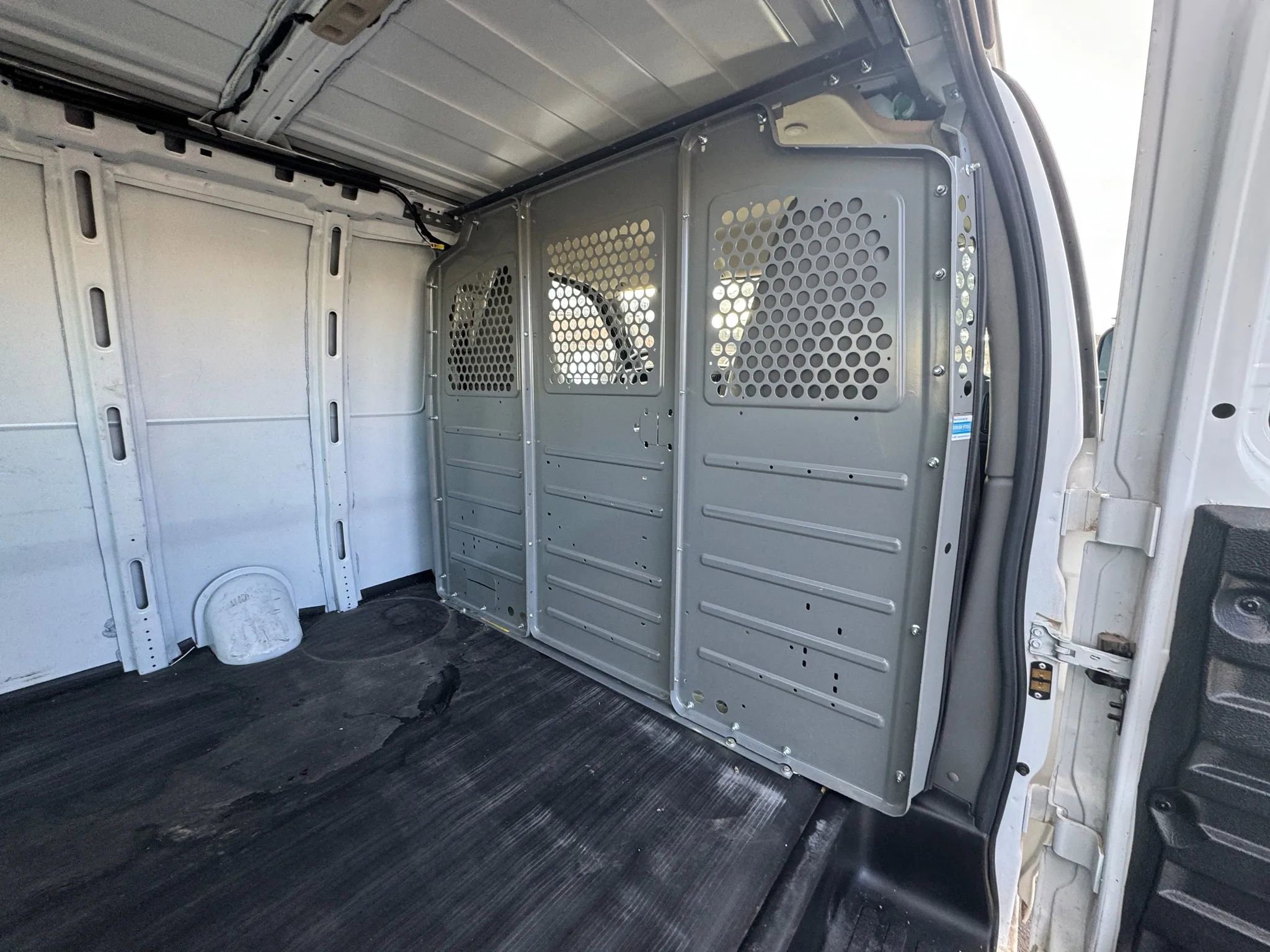 Used 2021 GMC Savana 2500 w/ Driver Convenience Package image 22