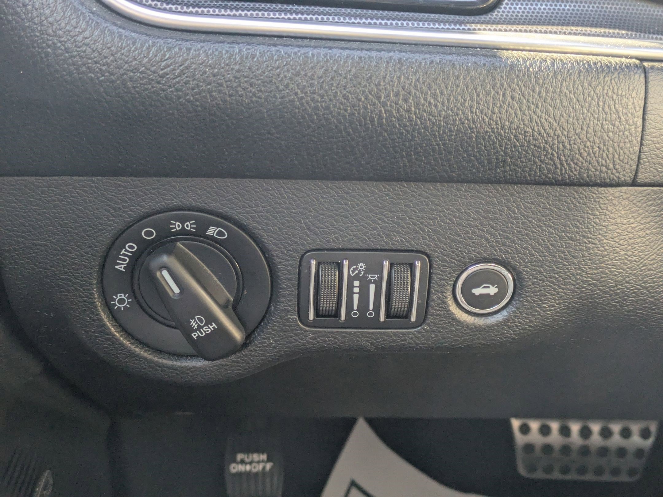 Used 2016 Dodge Challenger SXT Plus image 14