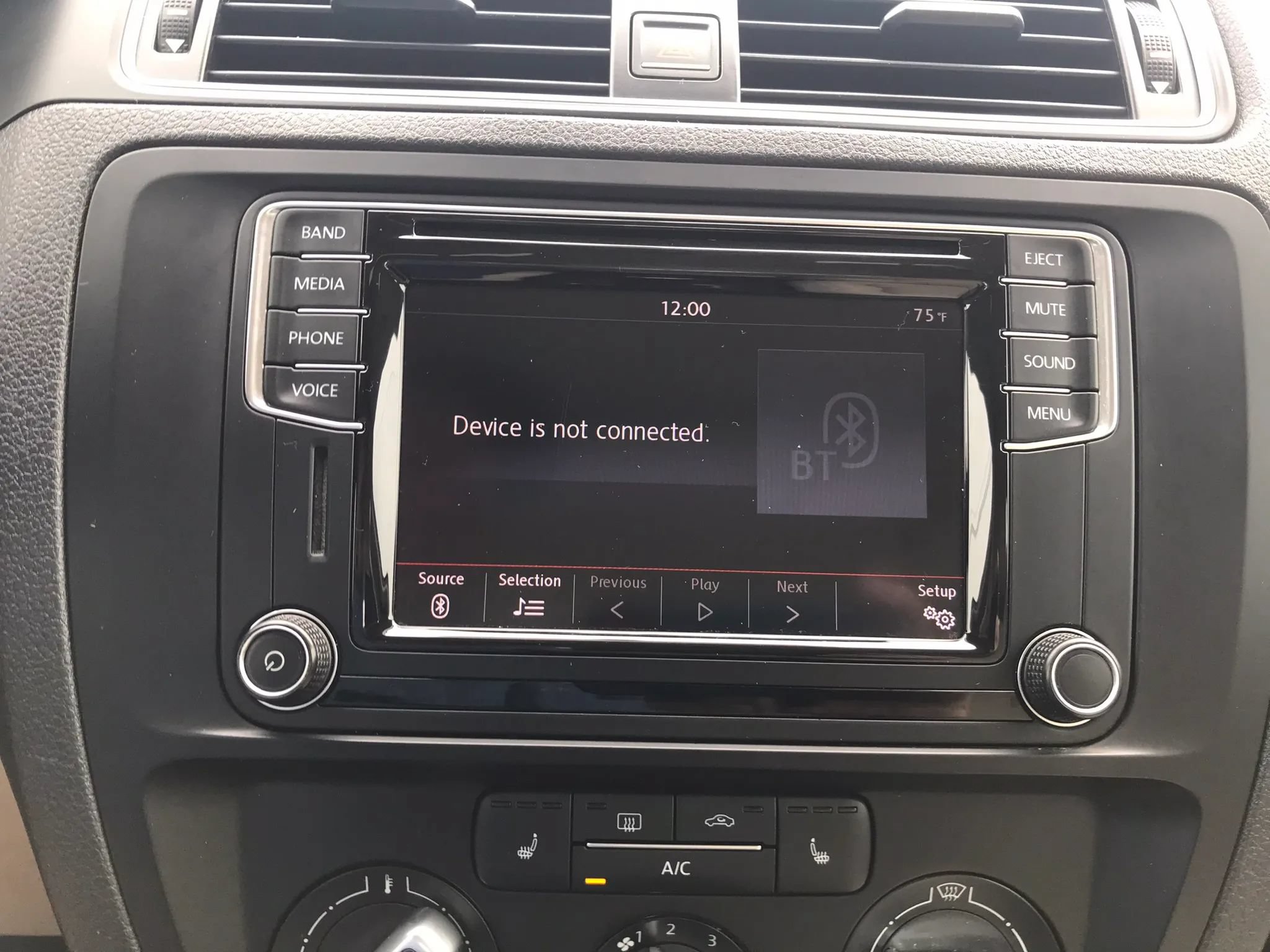 Used 2017 Volkswagen Jetta SE FWD image 25