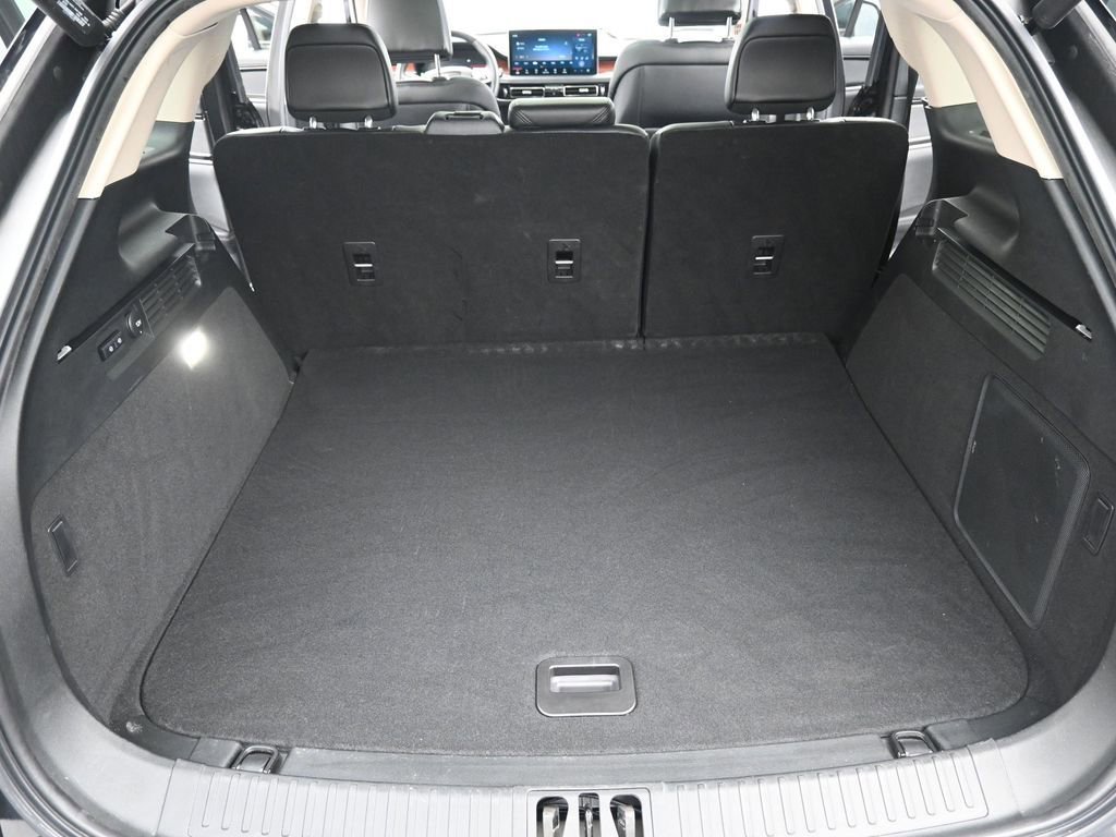 Used 2022 Lincoln Nautilus Reserve AWD/4WD image 32