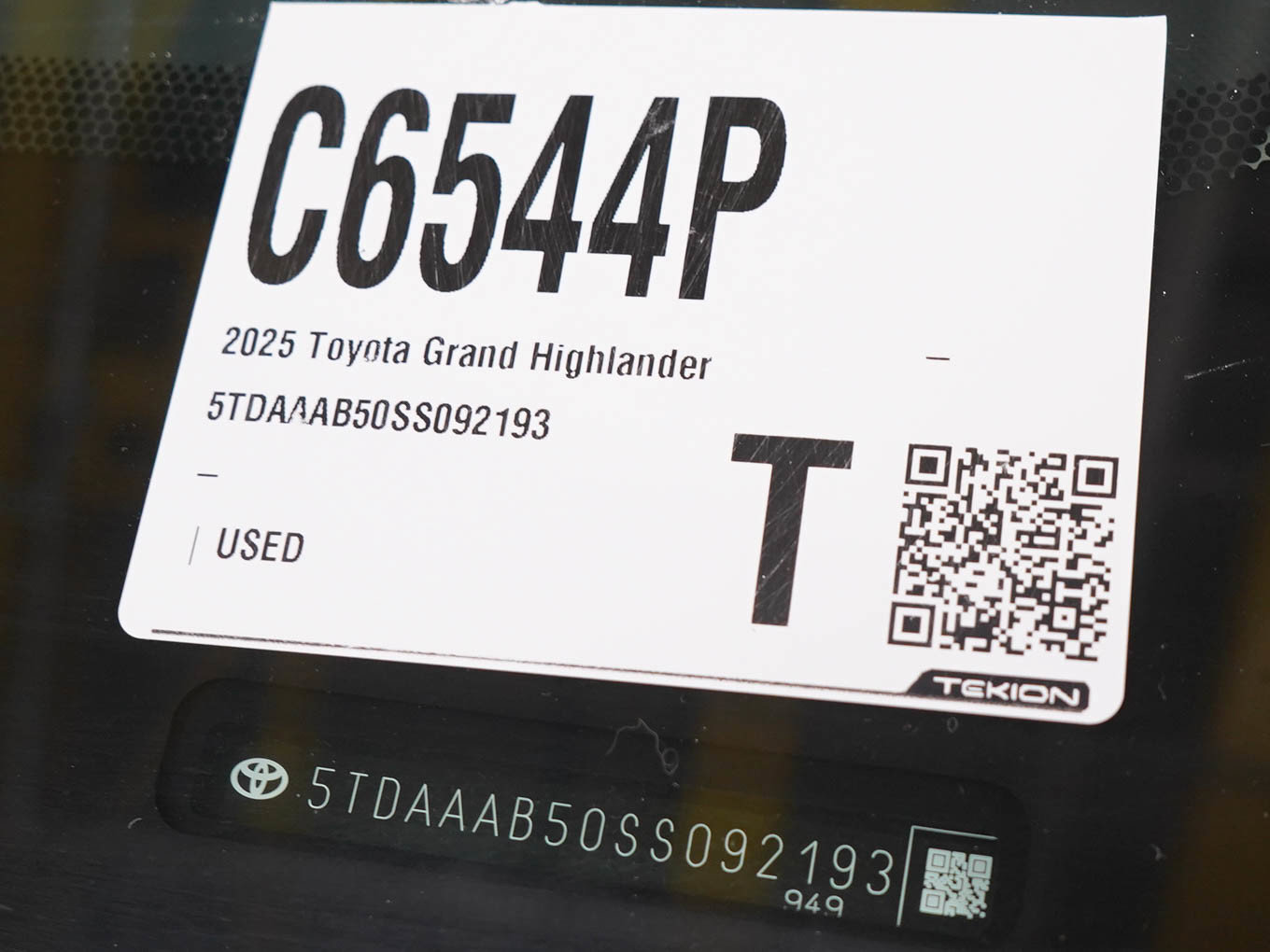 Used 2025 Toyota Grand Highlander AWD image 30
