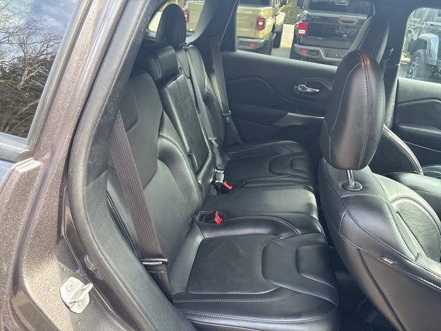 Used 2020 Jeep Cherokee High Altitude AWD/4WD image 24