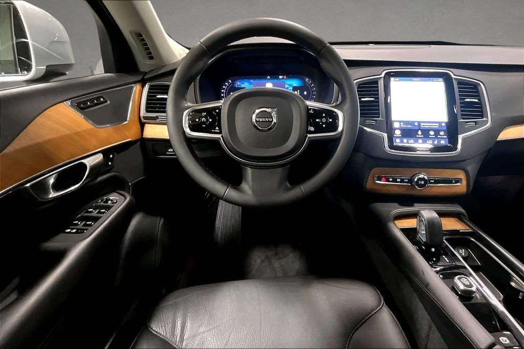Certified 2023 Volvo XC90 B6 Core w/ Protection Package Premier AWD/4WD image 8