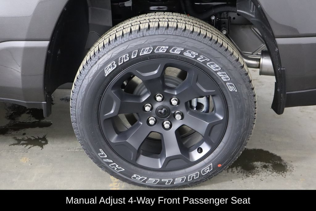 New 2026 RAM 1500 Express AWD/4WD image 39