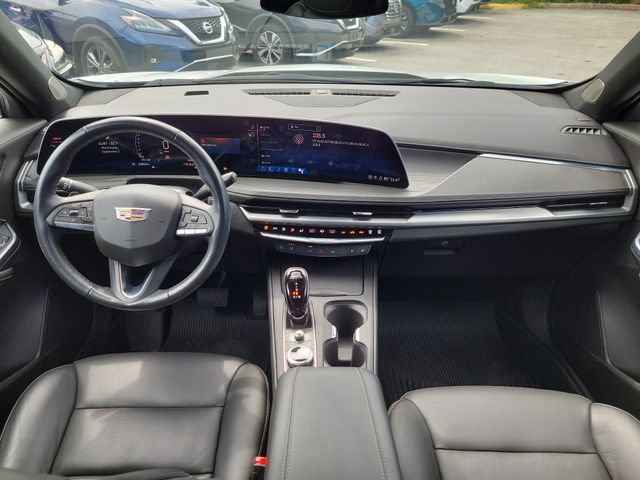 Used 2024 Cadillac XT4 Premium Luxury AWD/4WD image 16