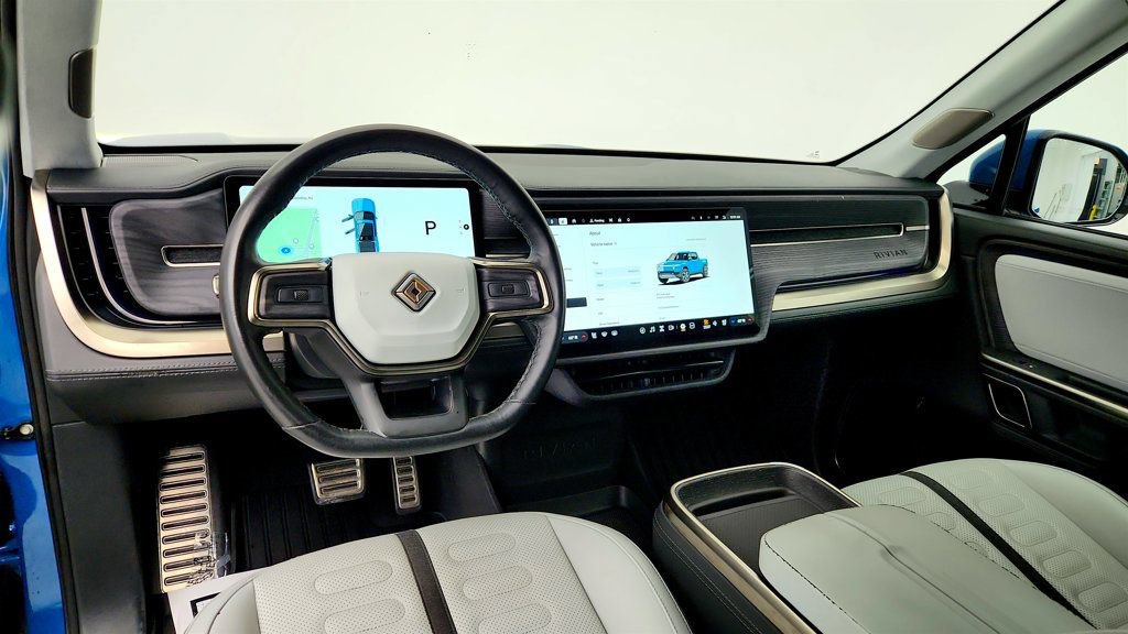 Used 2024 Rivian R1T Adventure Dual AWD/4WD image 12