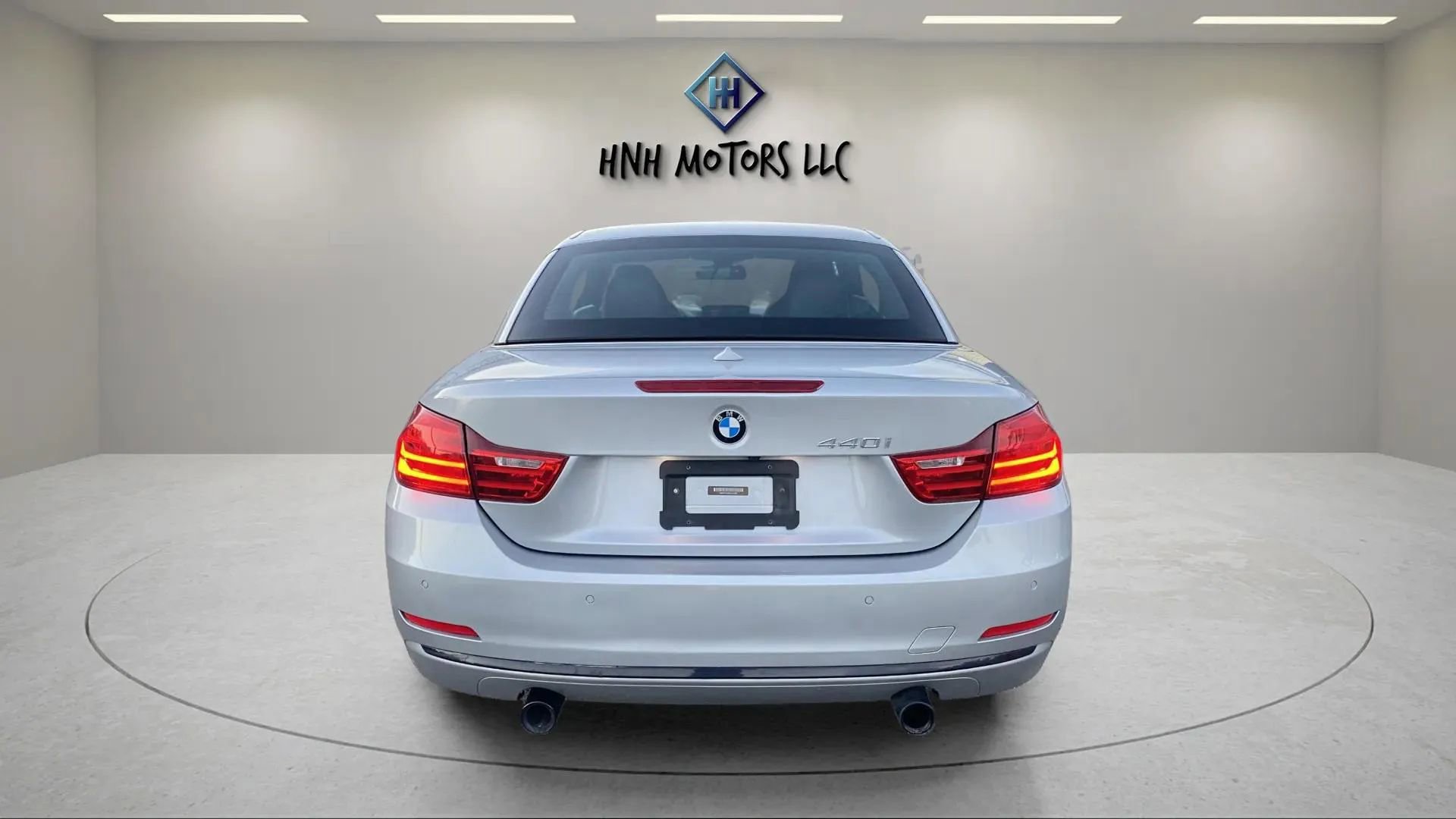 Used 2017 BMW 440i Convertible image 4