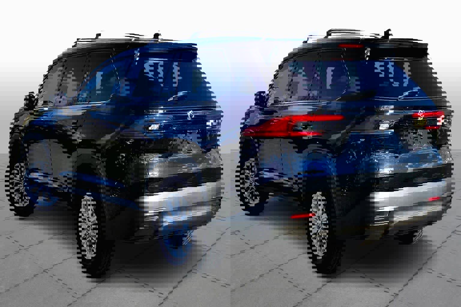 Used 2024 Toyota Grand Highlander XLE image 11