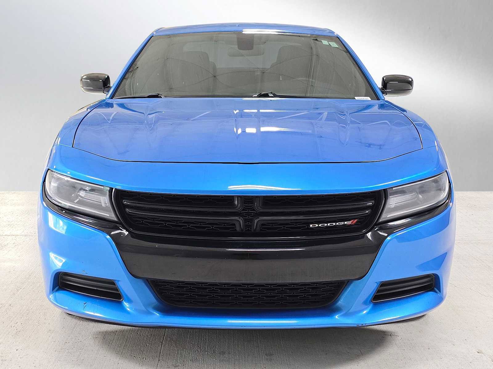 Used 2019 Dodge Charger SXT w/ Blacktop Package image 8