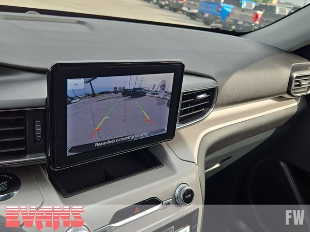 Used 2023 Ford Explorer XLT w/ Equipment Group 202A AWD/4WD image 8