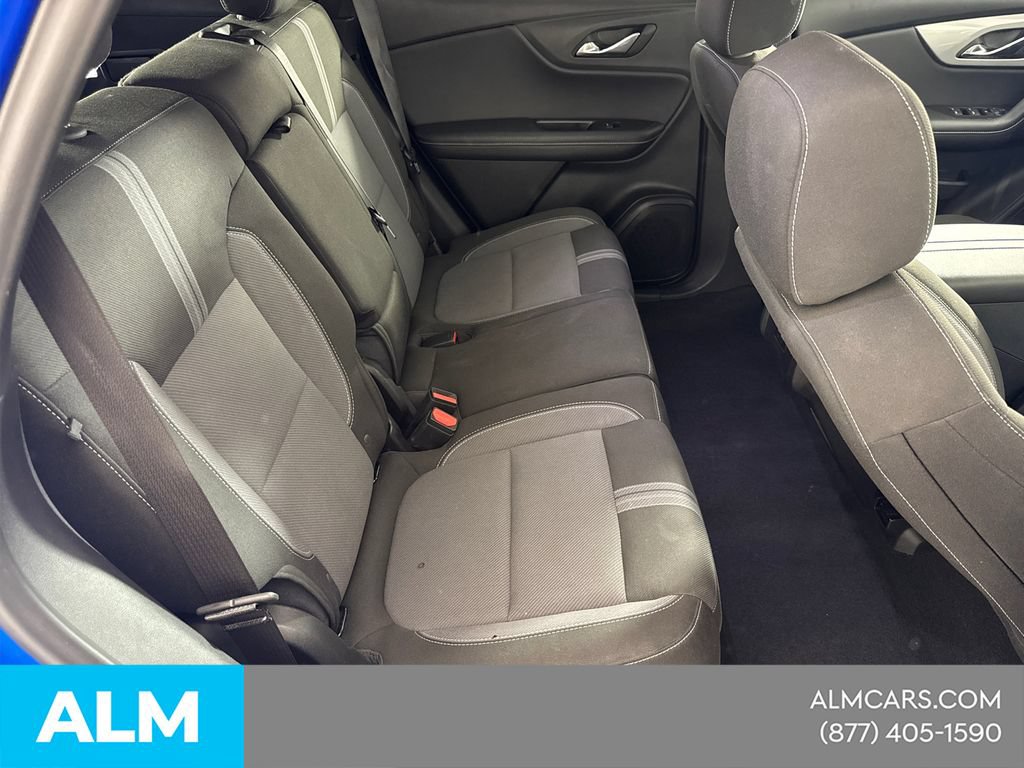 Used 2025 Chevrolet Blazer LT FWD image 18