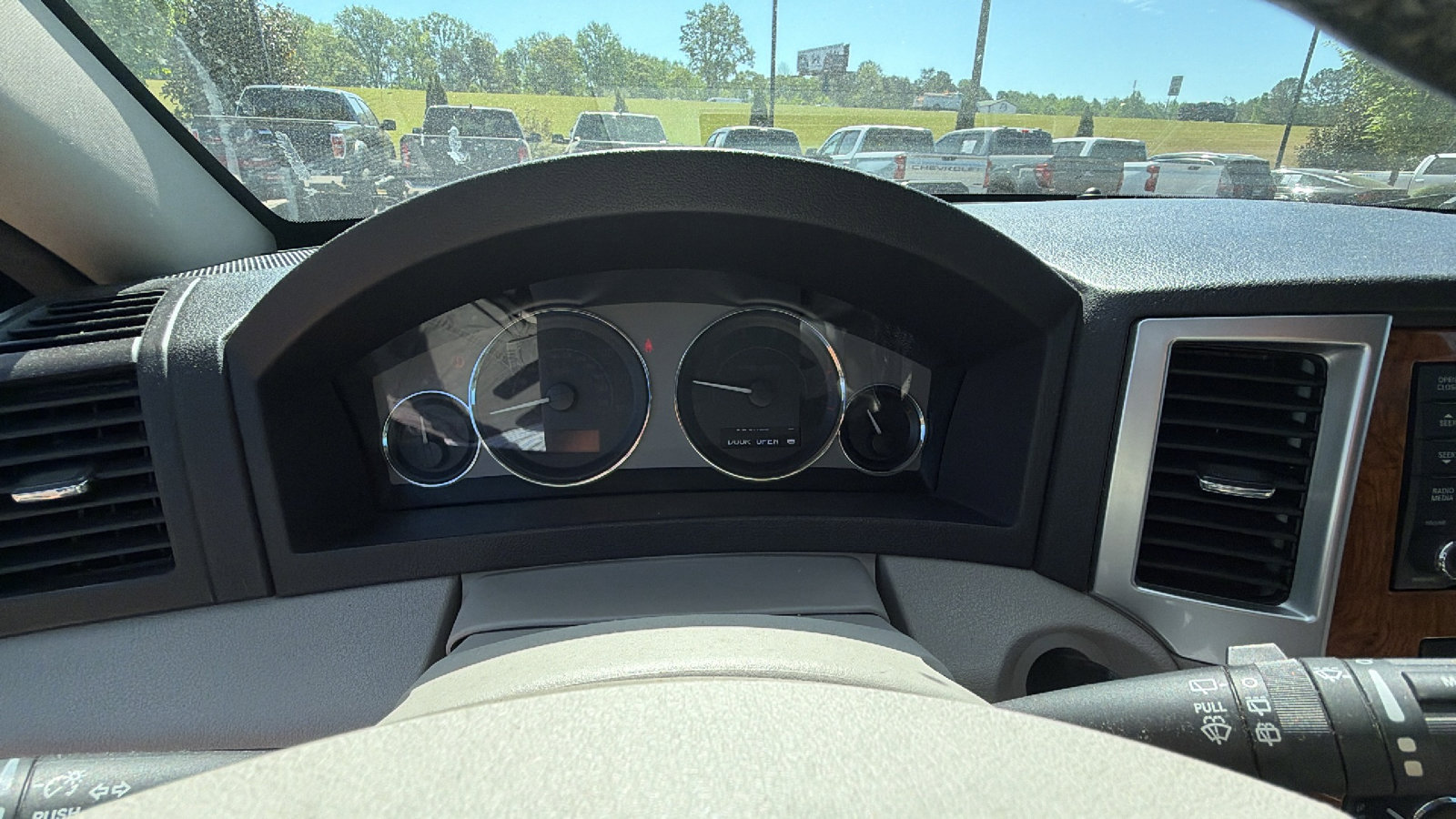 Used 2008 Jeep Grand Cherokee Limited w/ Quadra-Drive II 4X4 Group image 29