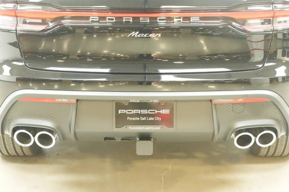 New 2026 Porsche Macan AWD/4WD image 41