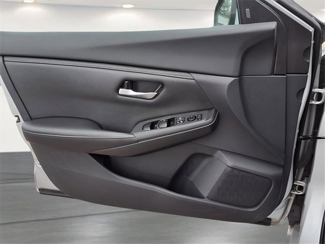 Used 2023 Nissan Sentra SV image 16