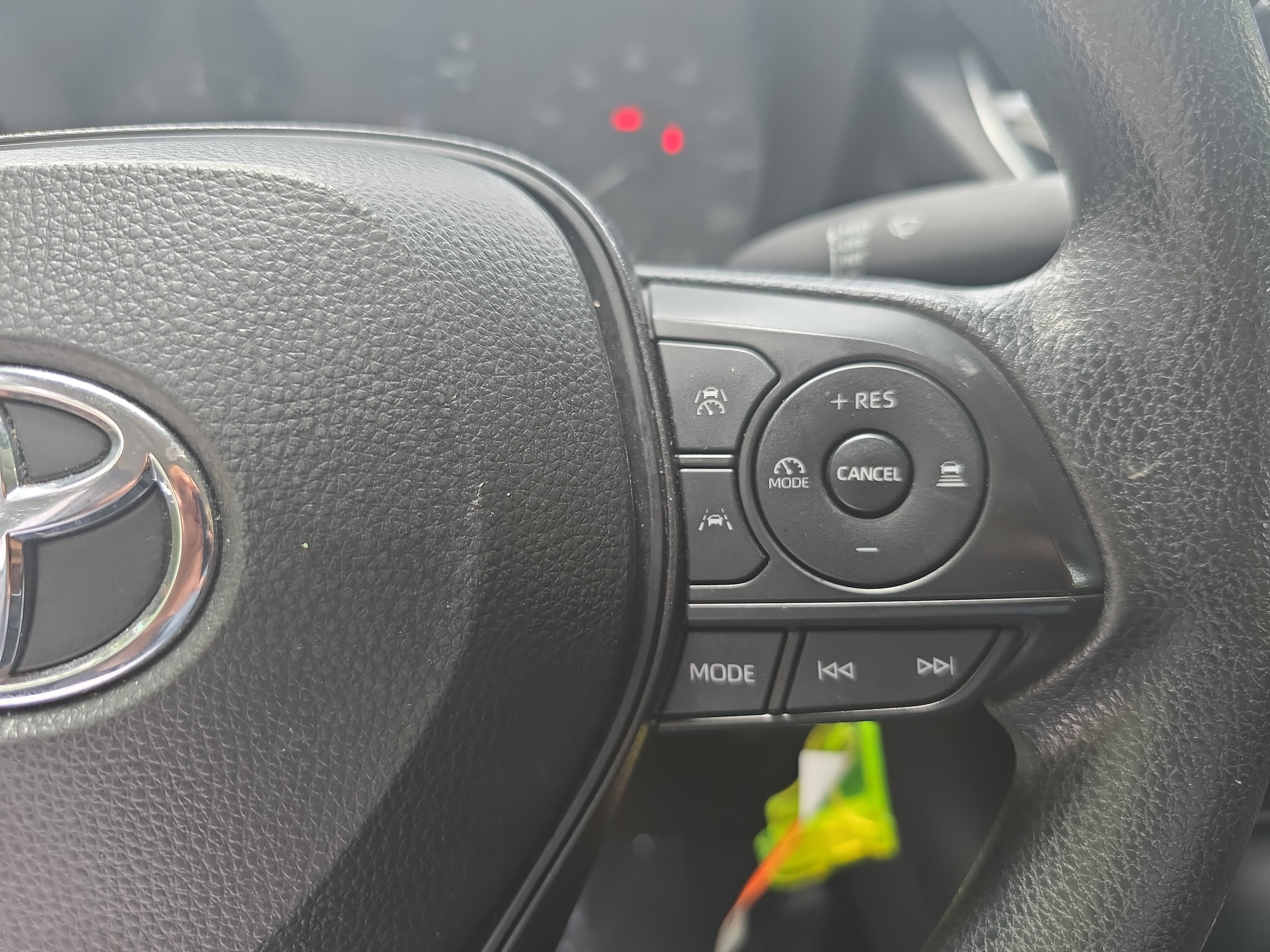 Used 2024 Toyota Corolla LE FWD image 17