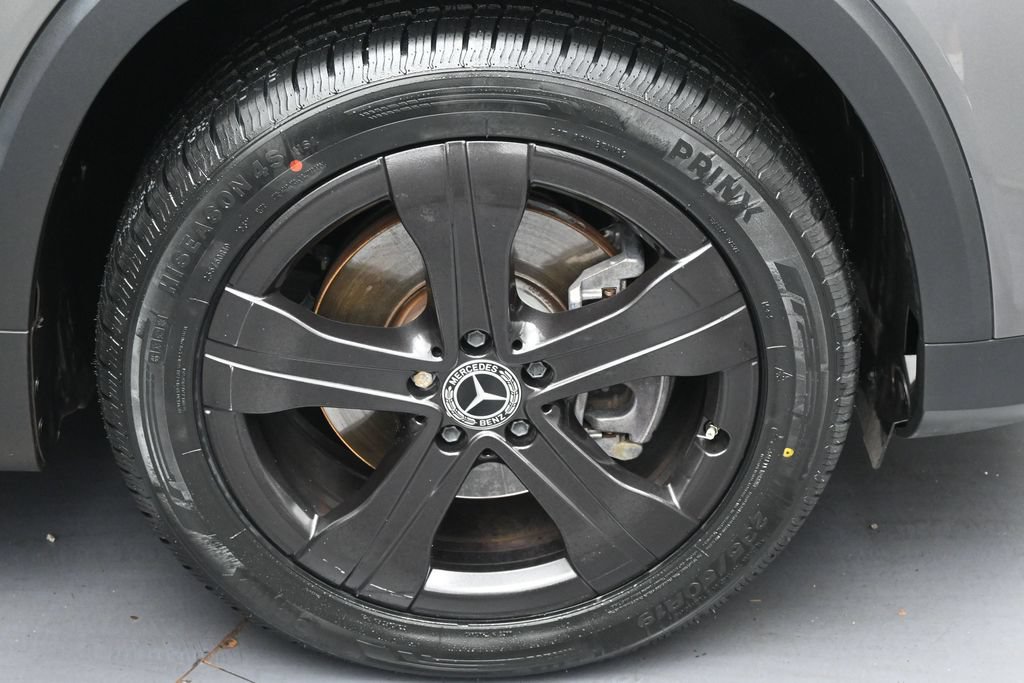 Used 2022 Mercedes-Benz EQB 350 4MATIC image 37