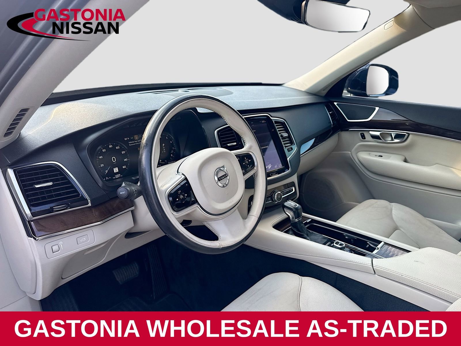 Used 2016 Volvo XC90 T6 Momentum w/ Momentum Plus Package image 9