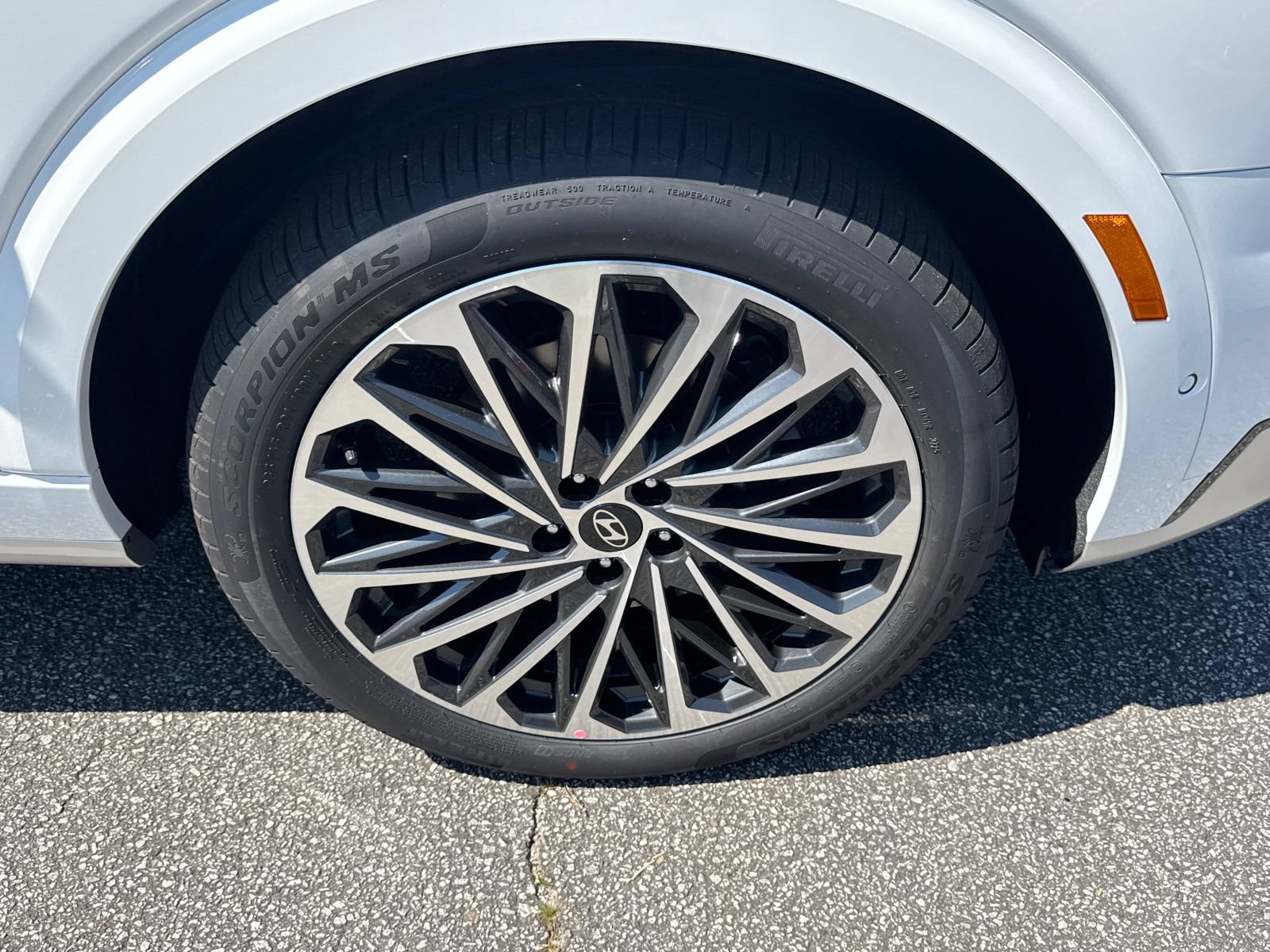 New 2026 Hyundai Palisade Calligraphy AWD/4WD image 13