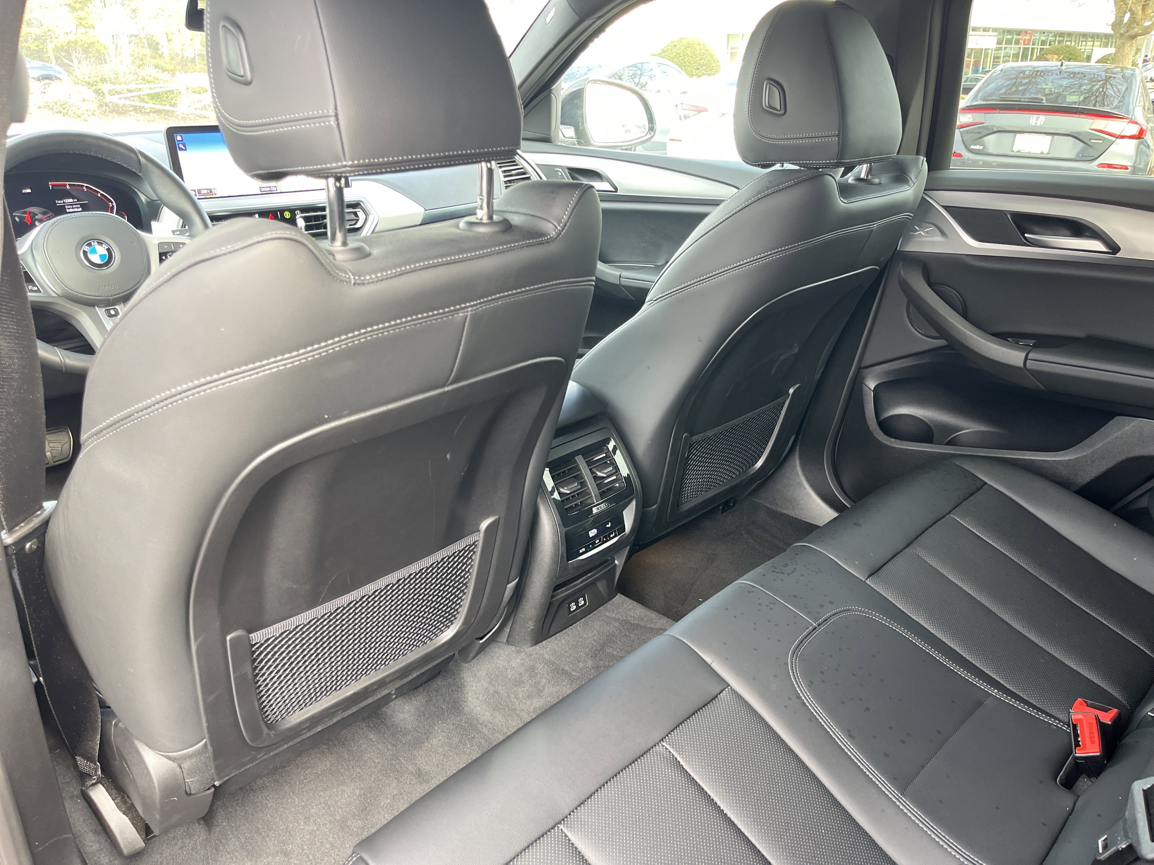 Used 2025 BMW X4 xDrive30i image 22