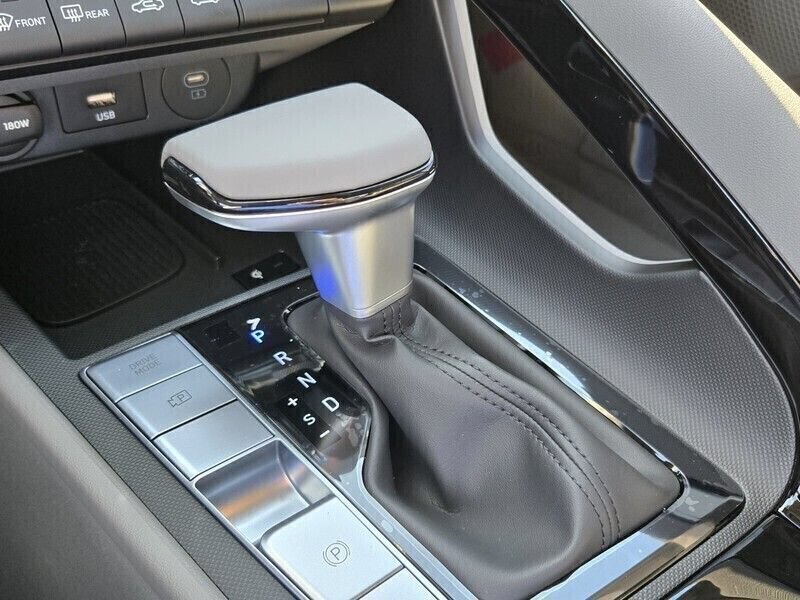 New 2026 Hyundai Elantra SEL Sport Premium FWD image 10
