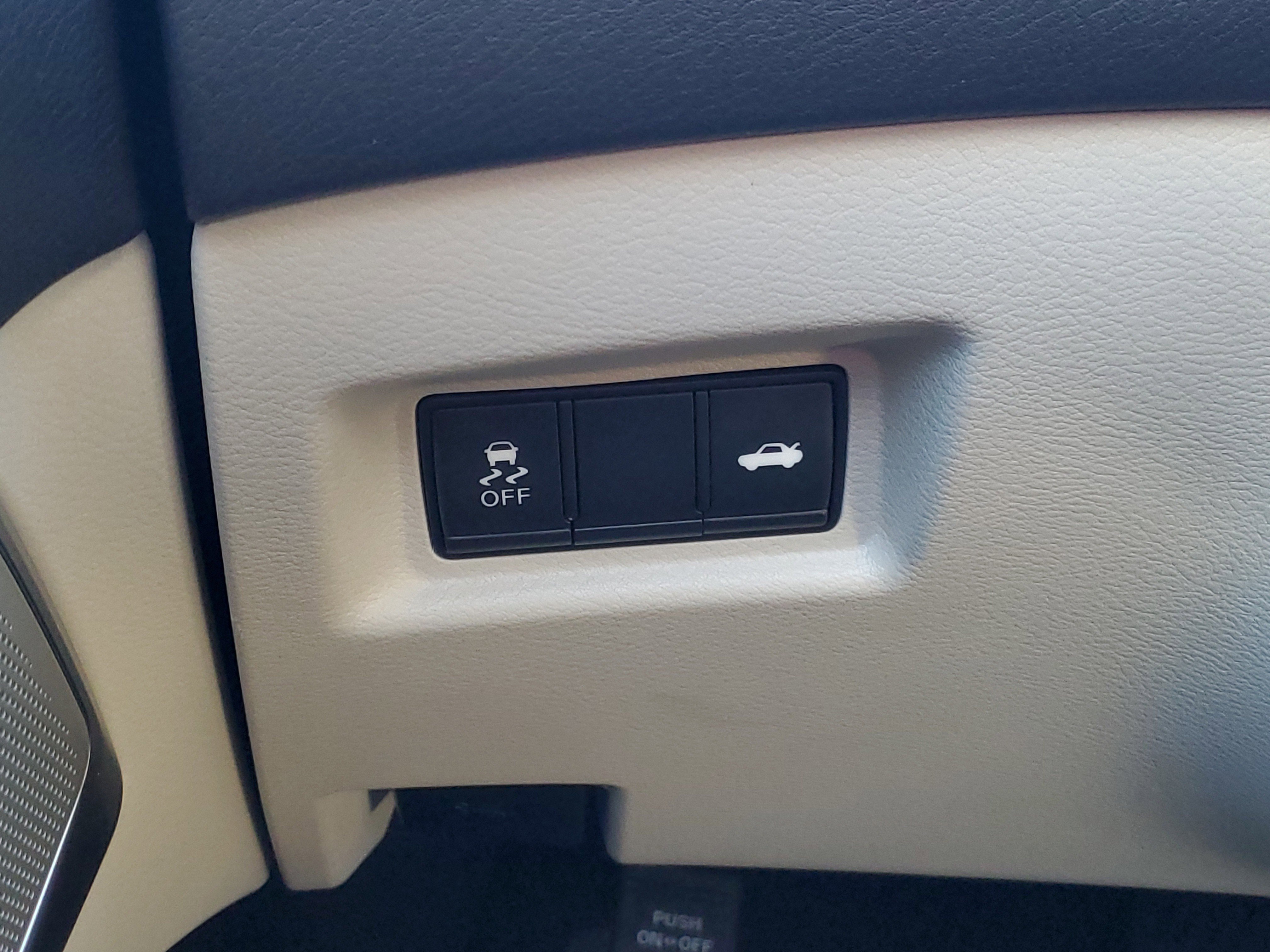 Used 2022 INFINITI Q50 Sensory image 29