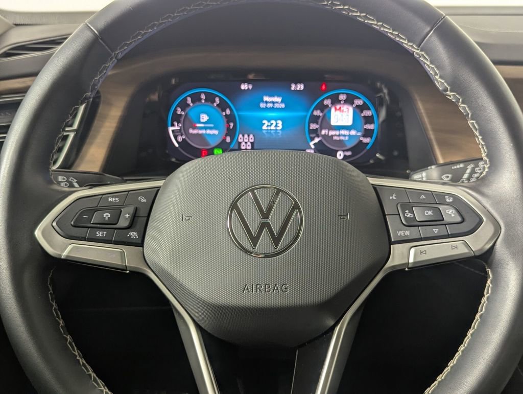 Used 2025 Volkswagen Atlas SE image 15
