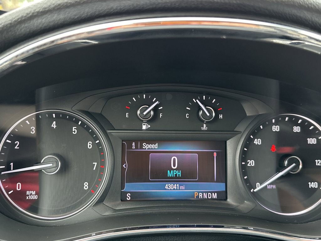 Used 2021 Buick Encore Preferred FWD image 38