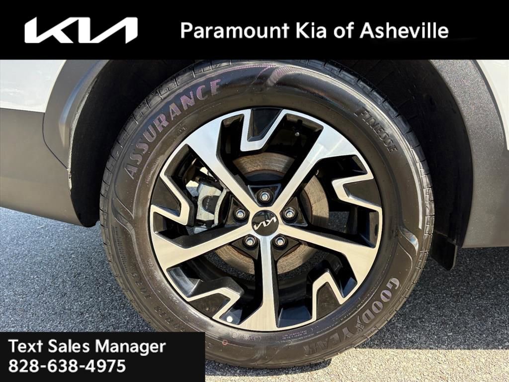 Certified 2025 Kia Sportage EX w/ EX Premium Package image 30