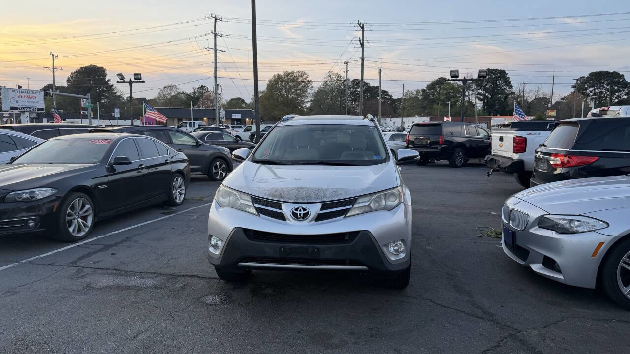 Used 2013 Toyota RAV4 XLE image 5