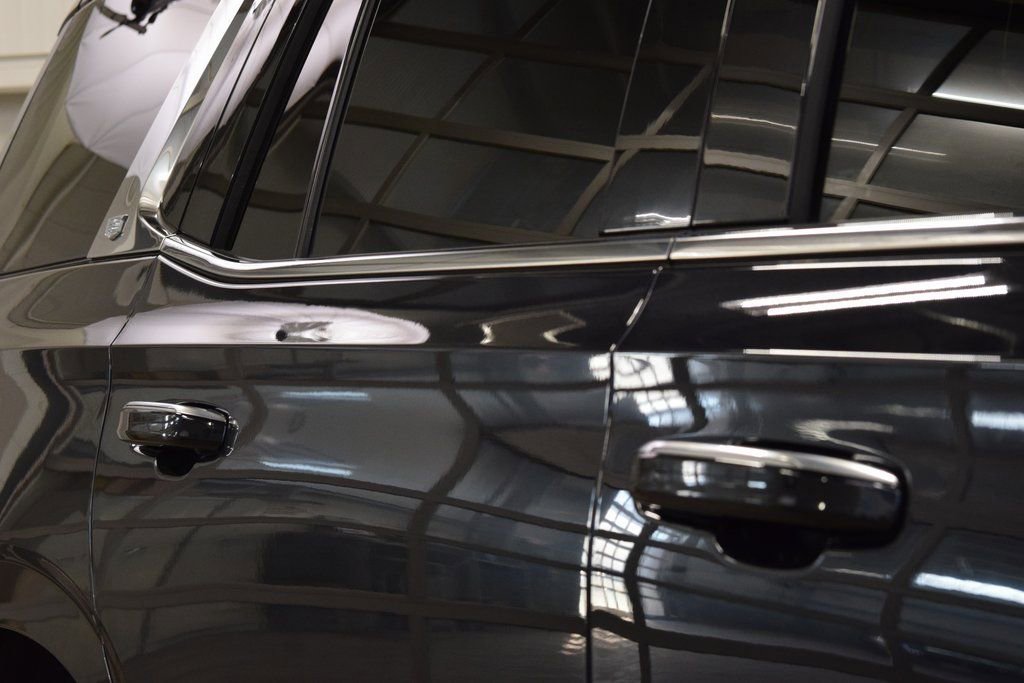 Used 2023 Cadillac Escalade Premium Luxury w/ LPO, Floor Liner Package image 17