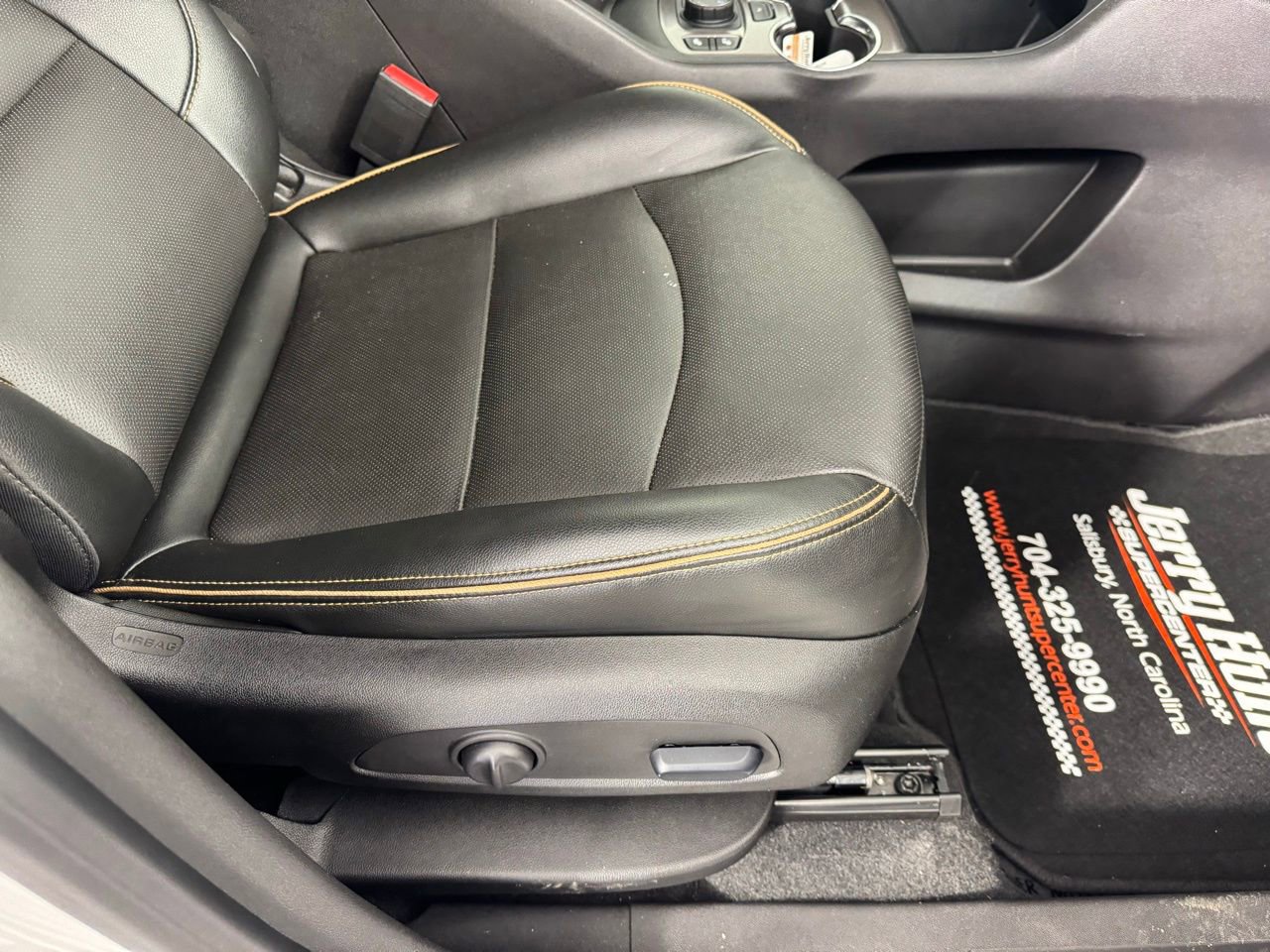 Used 2024 GMC Terrain AT4 w/ Tech Package image 36