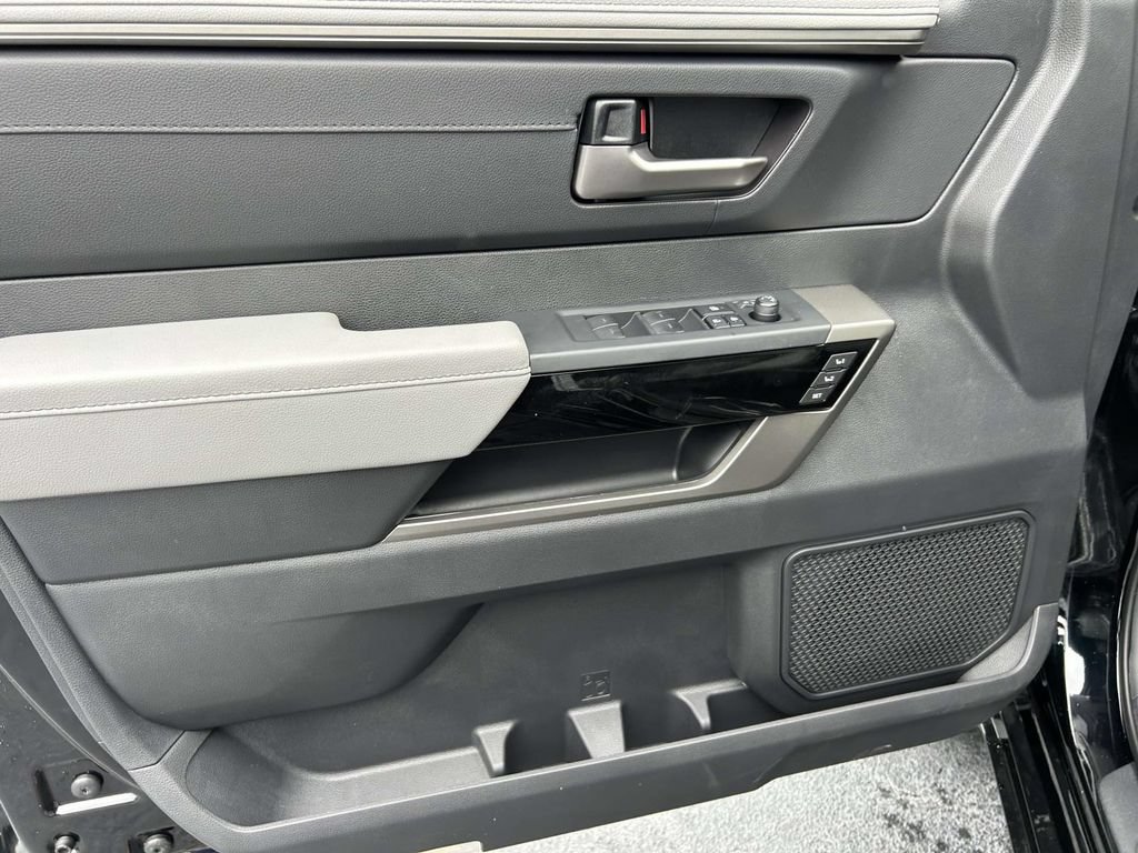 New 2026 Toyota Tundra Limited AWD/4WD image 18