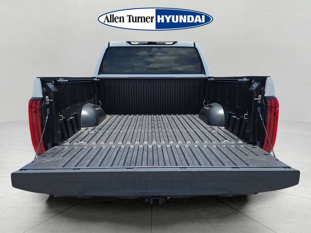 Used 2022 Toyota Tundra SR5 AWD/4WD image 30