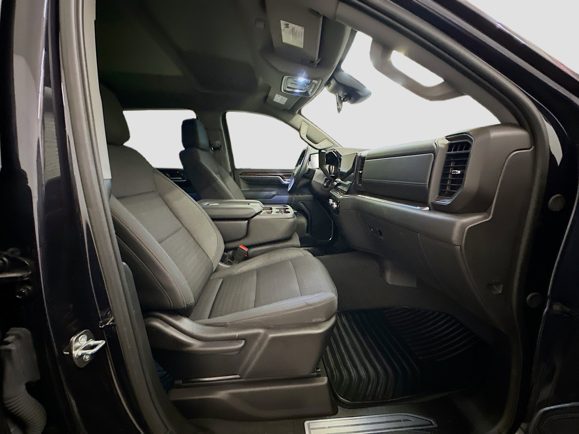 Used 2024 GMC Sierra 1500 Elevation image 32