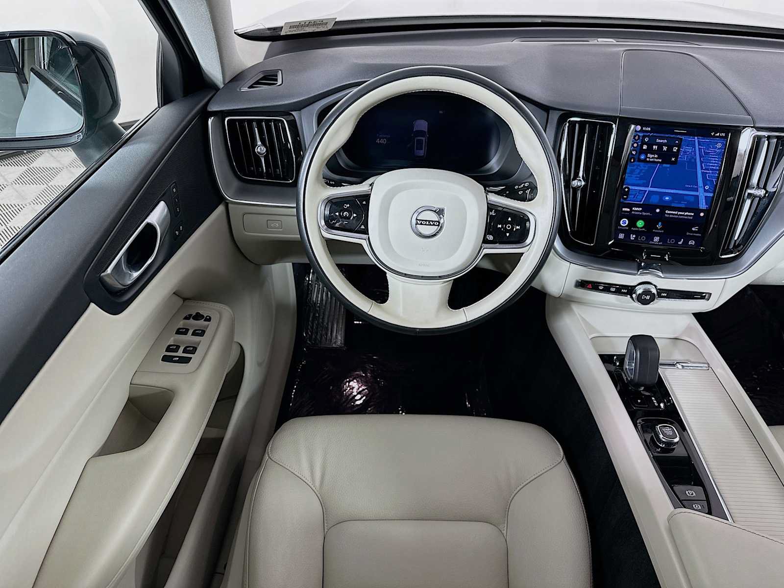 Used 2024 Volvo XC60 B5 Core w/ Climate Package AWD/4WD image 21