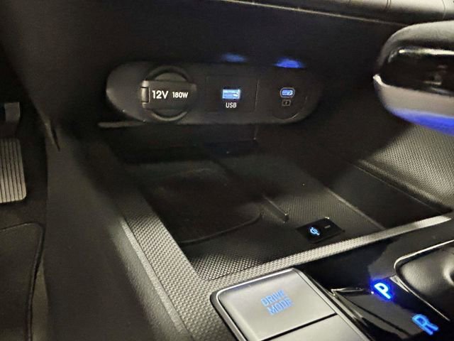 Certified 2025 Hyundai Elantra Limited FWD image 20