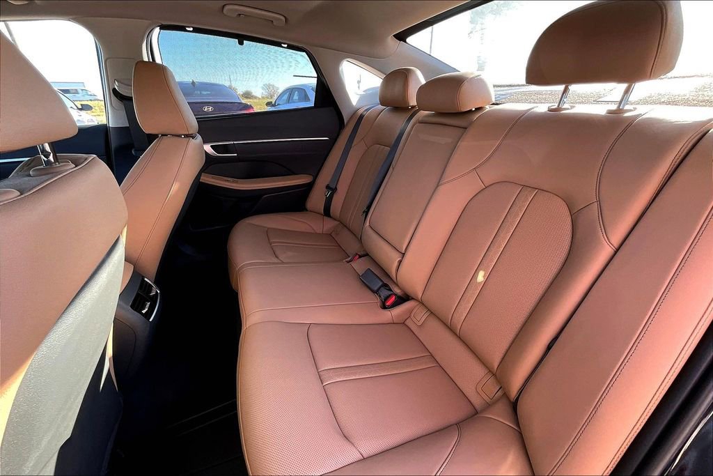 New 2025 Hyundai Sonata Limited image 26