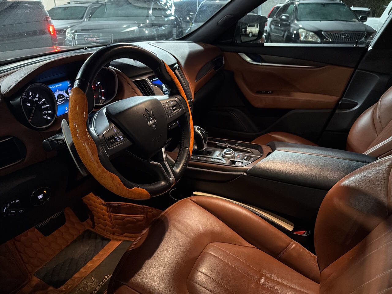 Used 2017 Maserati Levante S image 5