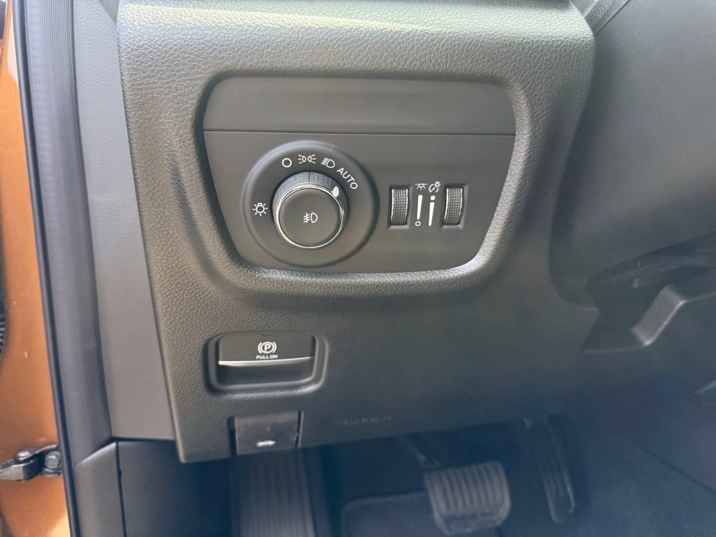 New 2026 Jeep Grand Cherokee L Limited AWD/4WD image 15